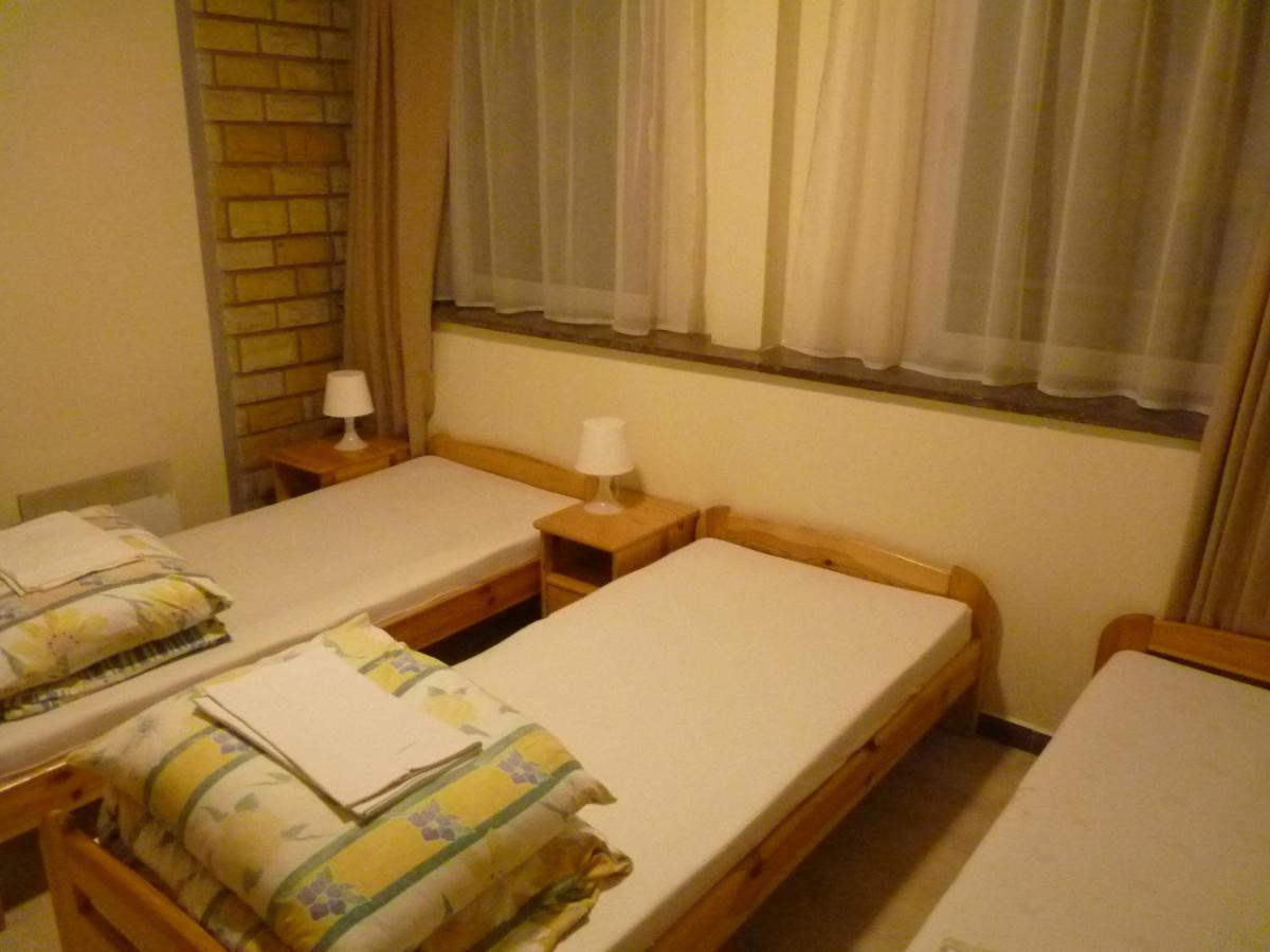 Osrodek Wypoczynkowy W Sosnowym Lesie Hotel Miedzywodzie Exterior photo